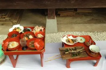 <p>A special set course meal served in&nbsp;Shunran no Sato</p>
