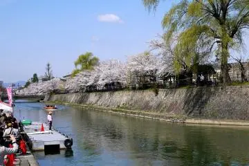เรือชมคลองเลียบ Niomon-Dori