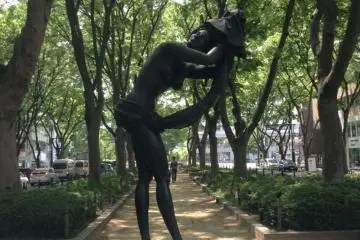 "Sueños de verano" es una imagen icónica de la Av. Jozenji-dori y de la ciudad entera