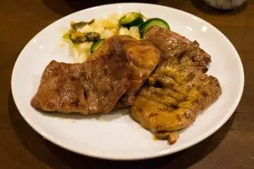 El platillo más famoso de Sendai es el Gyutan, lengua de ternero a  la parrilla