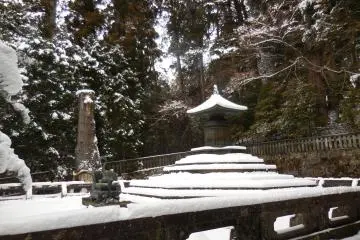 <p>Oku-no-in: makam Tokugawa Ieyasu</p>