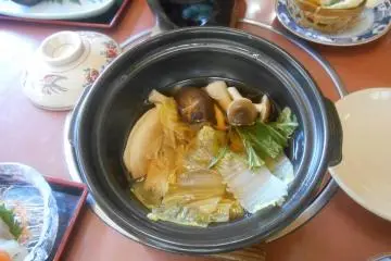 <p>Mushroom nabe</p>