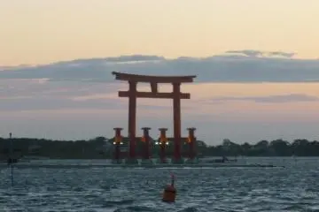 Tori in the centre of the lake Hama (Photo: N.Skoulding)