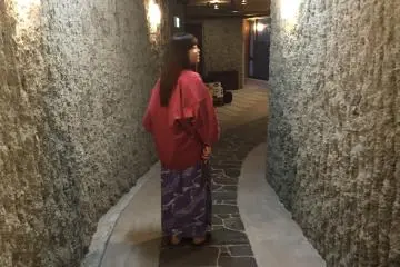 <p>After appreciating our room, we went to explore the baths.</p>