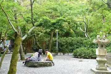 <p>Figure 9. Most people nowadays sit on the stones and rest, not realizing what they are sitting on</p>
