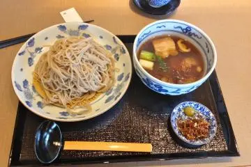 <p>The Echigo mochi-buta tsuke soba</p>