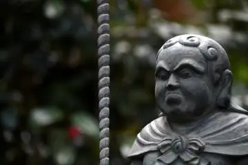 콘가라도지 동상