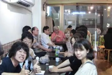 Thumbs up at Mickey House