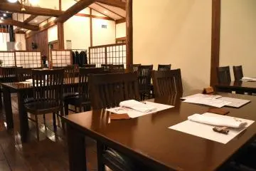 안이 넓다