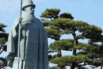 <p>Statue of Kokichi Mikimoto</p>