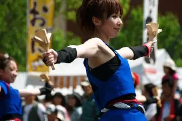 modern dance troupe (Photo: <a href="http://www.gethiroshima.com" target="_blank" rel="noreferrer noopener nofollow">gethiroshima</a>)