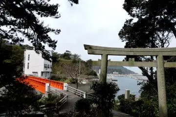 Torii gate of&nbsp;Tōshi Island's Hachiman Shrine