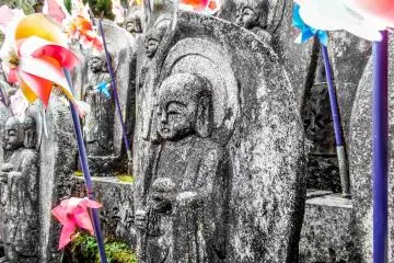 <p>A closer look at just some of these many &lsquo;Jizo&rsquo;</p>