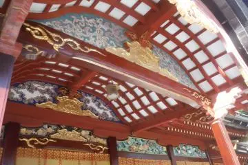 <p>หน้าบันของศาลดาไซฟุ</p>