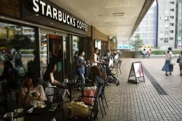 เพลิดเพลินไปกับการพักดื่มกาแฟผ่อนคลายที่สตาร์บัค