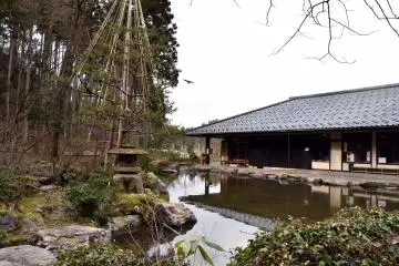 <p>Back garden of the rest house Manyo-an</p>