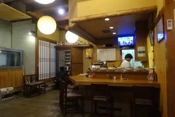 <p>The counter section of Kurazen</p>