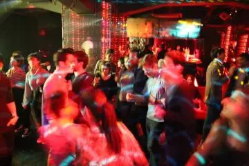 <p>Un autre coup d'oeil de l'autre cot&eacute; du dance floor</p>