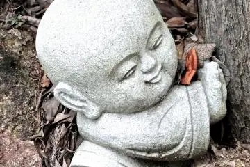 <p>A number of cute statues can be found along the trail up to the top of Mt. Misen</p>