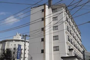 <p>The hotel seen from the road up the hill</p>