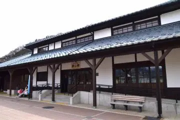 Gallery image
