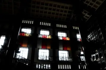 <p>The interior of the Buddha Hall looks like a silent cathedral</p>