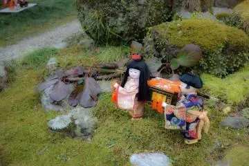 <p>Diorama pemandangan kebun</p>