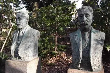 Stone busts near the entrance to the garden