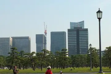 <p>สวนญี่ปุ่นในเขตพื้นพี่พระราชวัง</p>