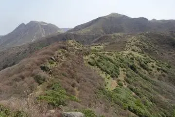 <p>The trail has a surprising number of flat sections</p>