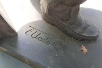 Sculpted by Tsutomo Ueda from Nagoya, Japan.