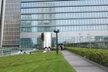 <p>ทางเดินทอดยาว</p>