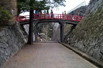 <p>The arch bridge between the two top terraces</p>