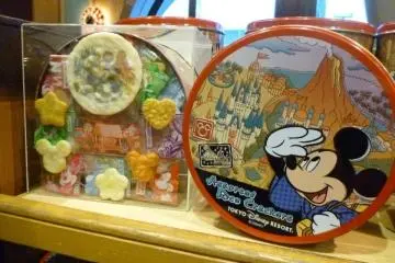 Mickey Mouse cracker good to eat by tea or coffe