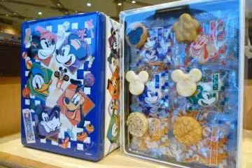 Mickey Mouse Family crackers