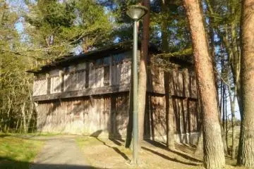 <p>Exterior view of the Plymouth House</p>