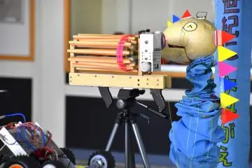 <p>Another Fukui's specialty, a dinosaur robot!</p>