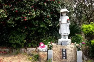 Playing tribute to Momotaro