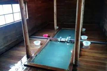 <p>One of the two men's baths. Women have two separate baths nearby</p>