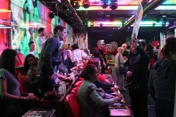 <p>Take your seat and order food, drinks and more. Beer and cocktails are around JPY 600</p>