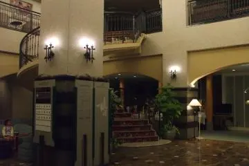 The interior of the lobby. (Photo: Youko Tanaka)