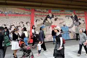 <p>One of the murals decorating Ryoguku Kokugikan</p>