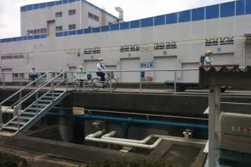 <p>The factory where bullet trains are serviced can be seen from the exhibitions&nbsp;hall windows</p>