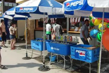There's plenty of food and drink to be had nearby