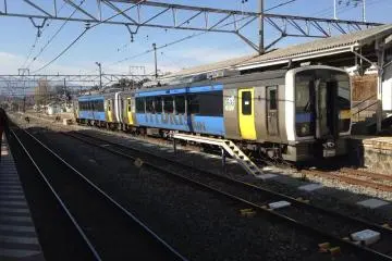  รถไฟสายโคะอุมิ (Koumi) มีกันอยู่สองตู้