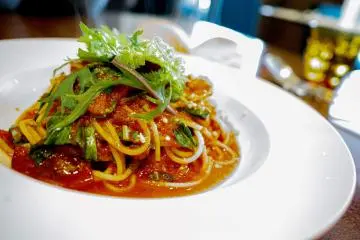 The Japanese have turned Italian cuisine into an artform (Photo: <a href="https://www.flickr.com/photos/kagen33/38481862481" target="_blank" rel="noreferrer noopener nofollow">Hiro</a> / <a href="https://creativecommons.org/licenses/by-nc-nd/2.0/" target="_blank" rel="noreferrer noopener nofollow">CC BY-NC-ND 2.0</a>)