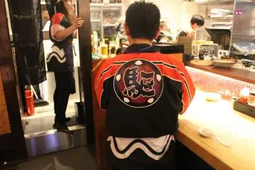 A look at the server's uniforms