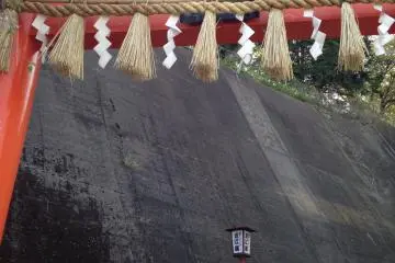 The main torii gate leading up to the shrine