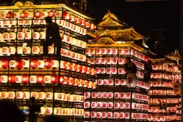<p>The lantern covered floats give the parade a whole new look</p>