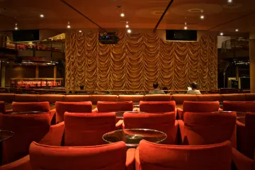<p>Waiting for showtime to begin</p>